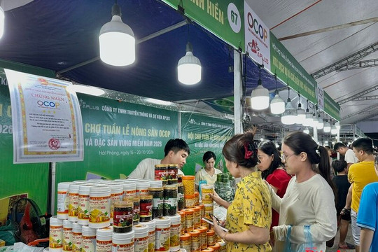 Nâng tầm sản phẩm OCOP, tạo sức hút cho du lịch