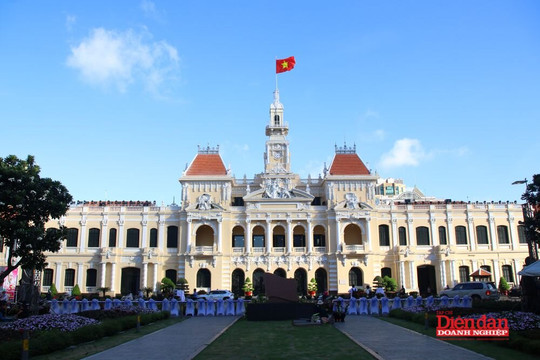 Giải pháp để TP HCM bứt phá tăng trưởng hai con số