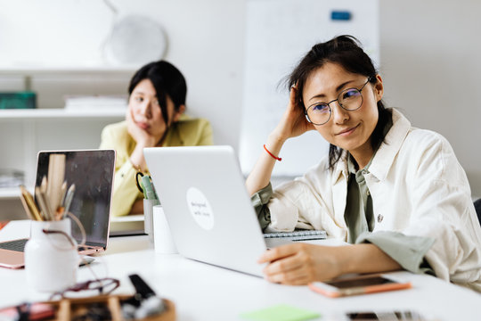 AI tạo sinh thay đổi việc làm: Phụ nữ có bình đẳng cơ hội?