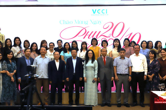 VCCI gặp mặt, tri ân các nữ cán bộ nhân Ngày Phụ nữ Việt Nam 20/10