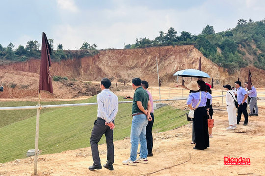 Áp lực bủa vây doanh nghiệp môi giới địa ốc