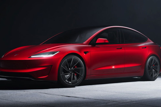 Tesla nhập cuộc, thị trường ô tô Việt Nam “nóng rực”