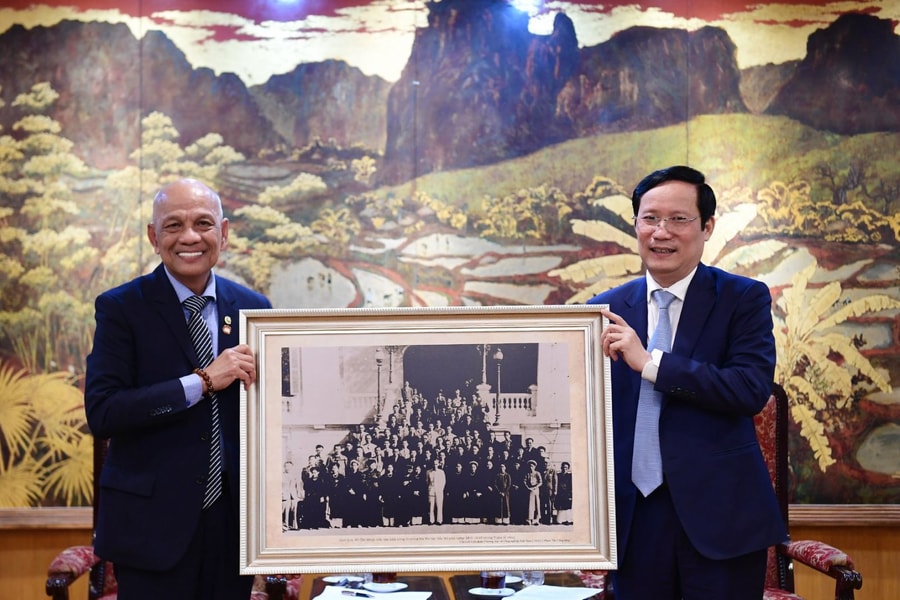 Kiều bào doanh nhân Việt mong góp sức phát triển đất nước