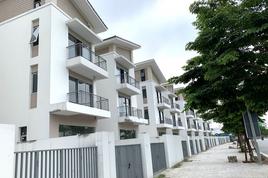 TP.HCM: Giá bán nhà phố, biệt thự vượt xa khả năng chi trả của người dân