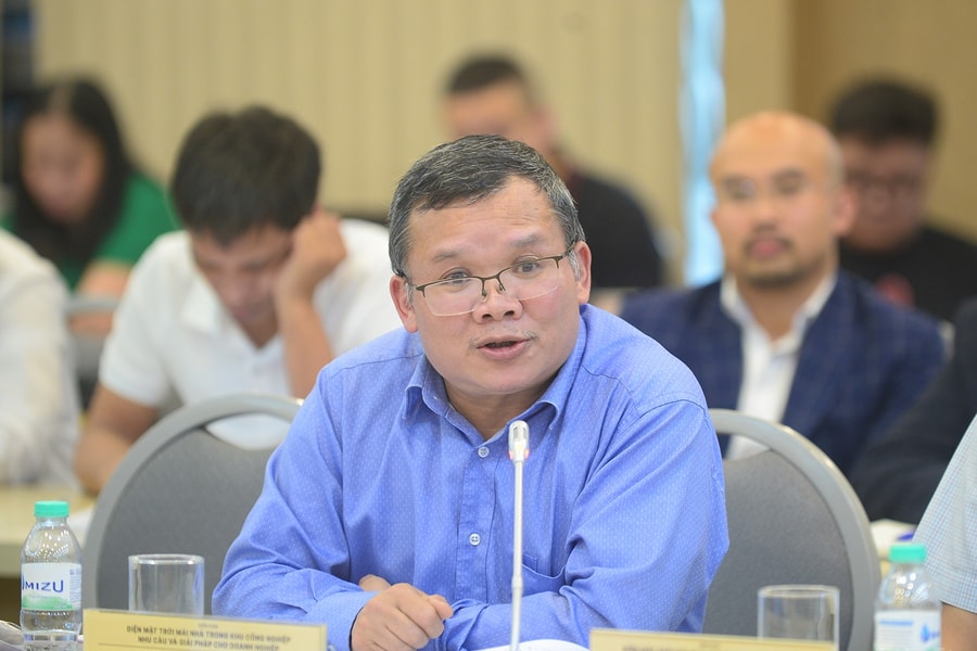 ĐIỆN MẶT TRỜI MÁI NHÀ TRONG KCN: Sớm ban hành bộ tiêu chuẩn kỹ thuật