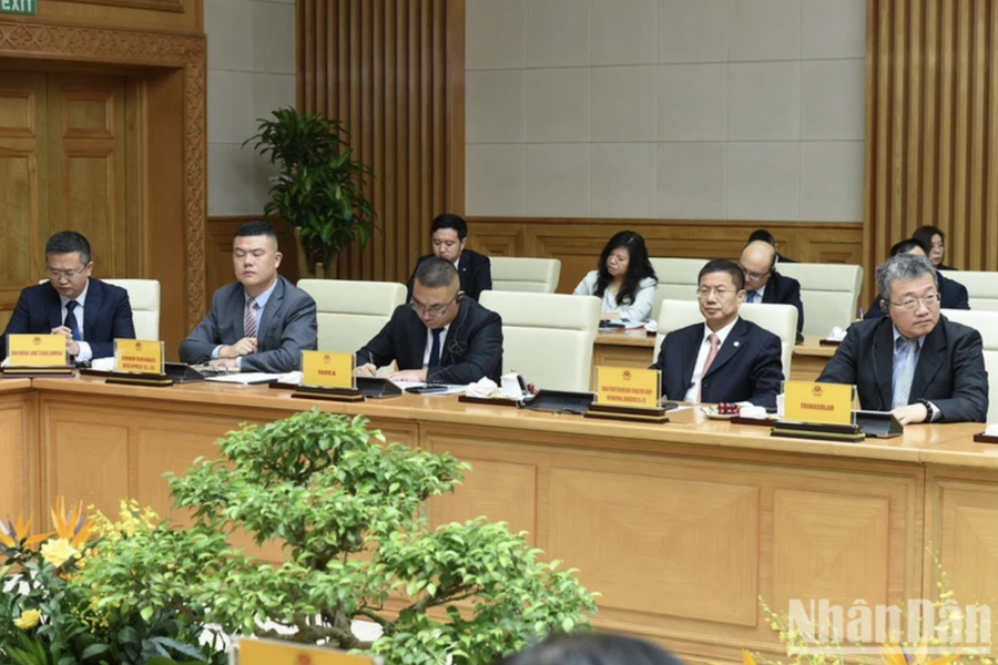 Tập đoàn Sungrow Renewables tham gia tọa đàm với Thủ tướng Phạm Minh Chính