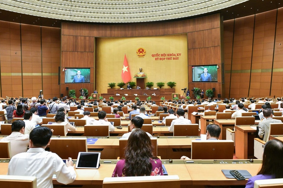 Trích một phần tiền xử phạt cho CSGT có hợp lý?