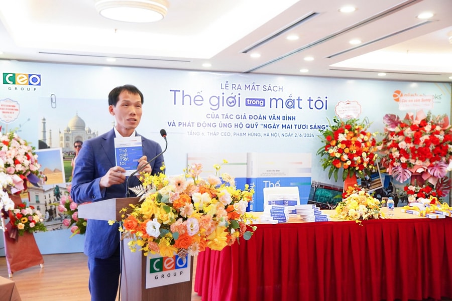 Ra mắt cuốn sách “Thế giới trong mắt tôi”