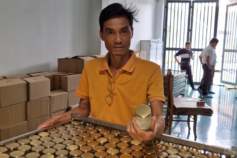 Thành tỷ phú nhờ nuôi chim yến trên vùng đất mới