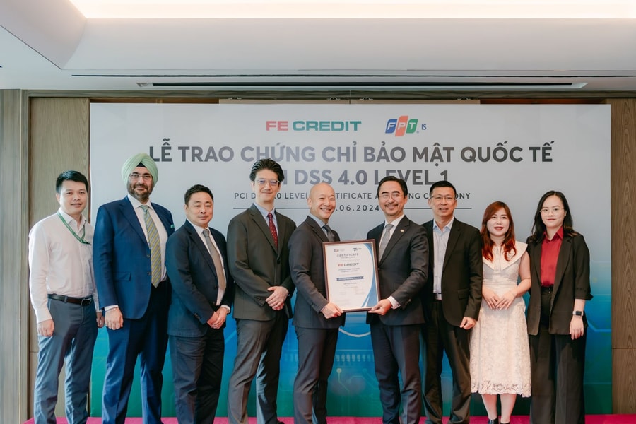 FE CREDIT nhận chứng chỉ bảo mật quốc tế PCI DSS 4.0 LEVEL 1 từ FPT IS