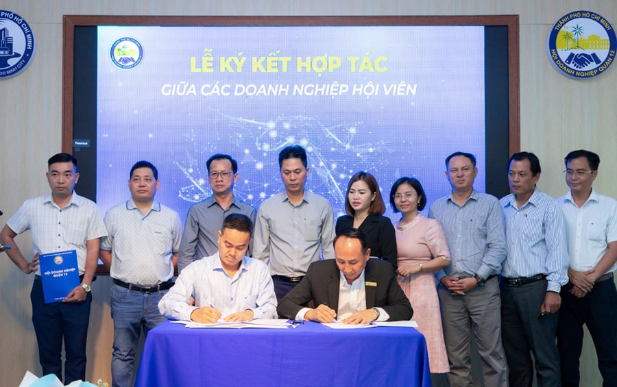 Vina CHG và NPOIL hợp tác chống hàng giả