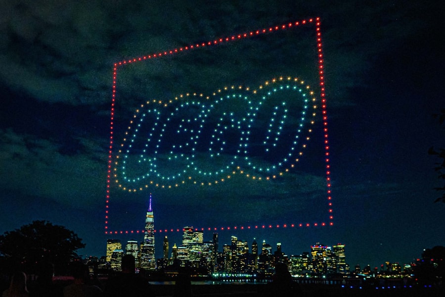 Quảng cáo ở… trên trời