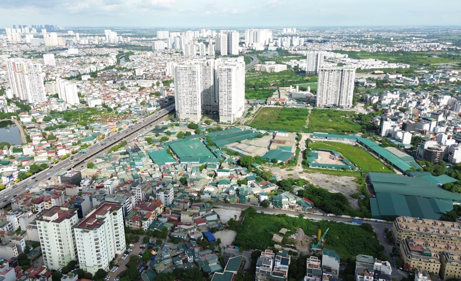 Bất động sản Hà Nội tăng cao, nhà đầu tư hết hi vọng "ôm tiền" chờ hạ giá