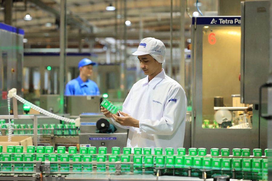 Vinamilk - Doanh nghiệp FMCG duy nhất lọt Top 50 công ty niêm yết tốt nhất 12 năm liền