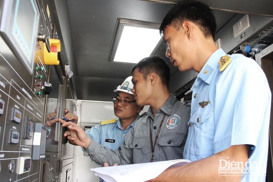 Dự thảo Luật Công nghiệp công nghệ số: Cần tập trung ưu đãi đầu tư và cấp phép thử nghiệm