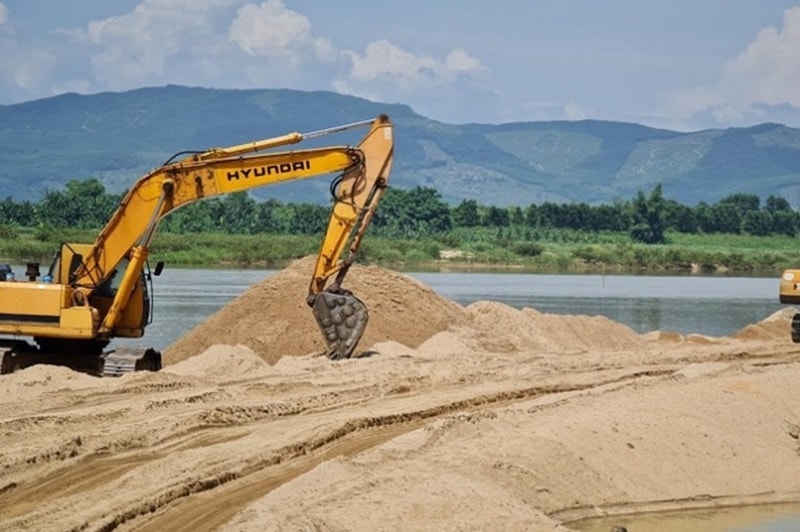 Dự thảo Luật Địa chất và Khoáng sản: Cân nhắc việc cấp phép khai thác khoáng sản nhóm 4