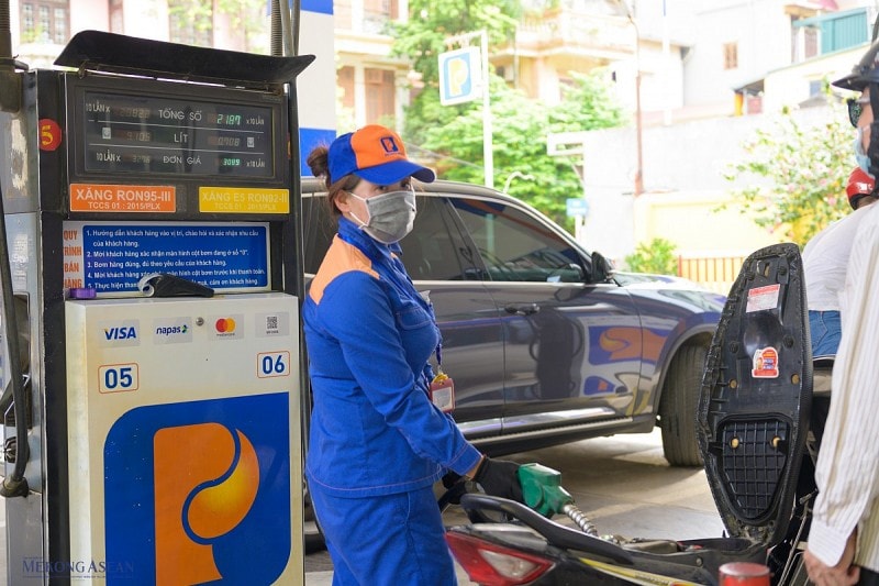 Giá xăng dầu tiếp tục giảm?