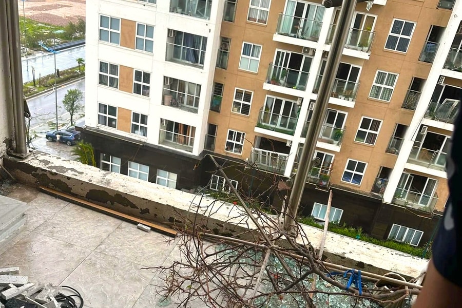 Hiểu đúng về lớp vỏ bao che cho công trình khi đối phó với mưa bão