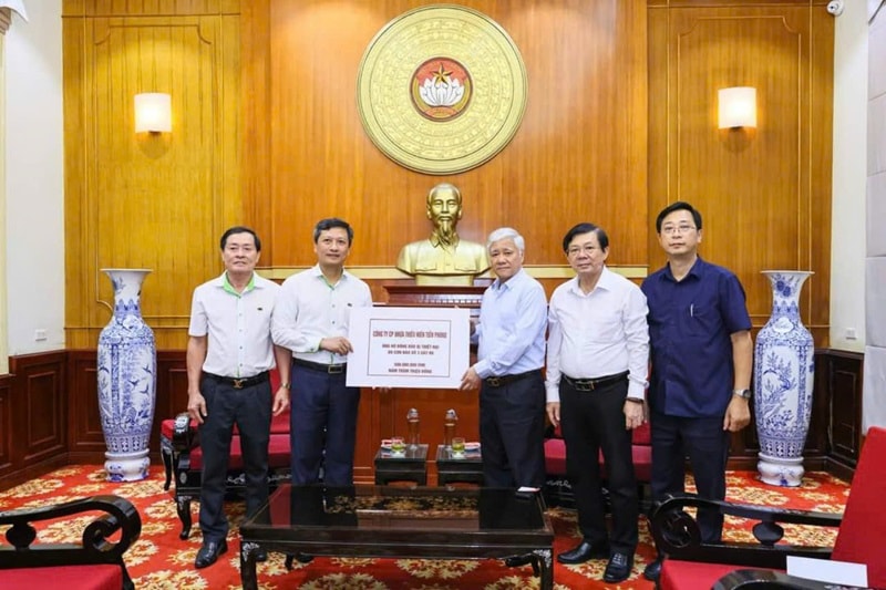 Nhựa Tiền Phong chung tay khắc phục hậu quả bão lũ