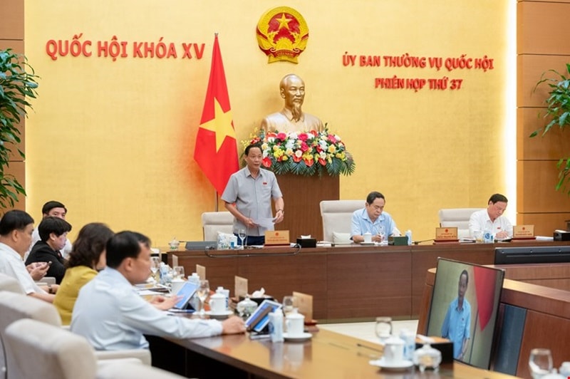 Cần tiếp tục hoàn thiện các quy định về bảo đảm trật tự an toàn giao thông