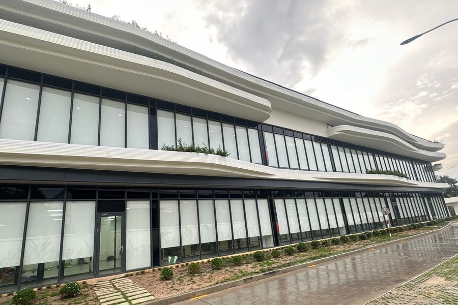 Rèm Cuốn Chống Nắng: Giải Pháp Tối Ưu Cho Không Gian Sống Hiện Đại