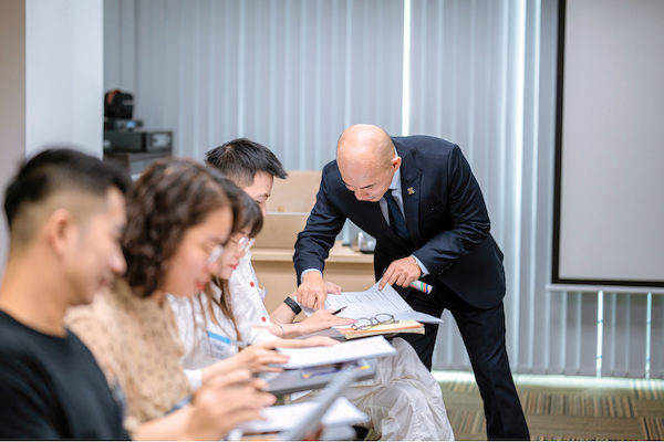 Tối ưu hiệu suất đội nhóm trong doanh nghiệp