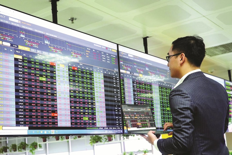 Chứng khoán Việt Nam còn cơ hội vượt đỉnh