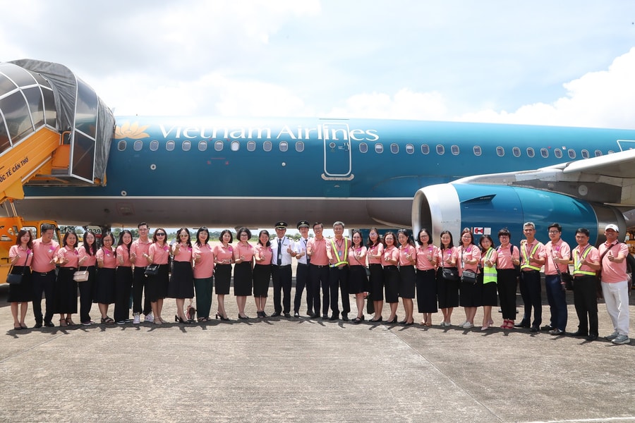 “Chuyến bay màu hồng” của Vietnam Airlines chung tay vì bình đẳng giới