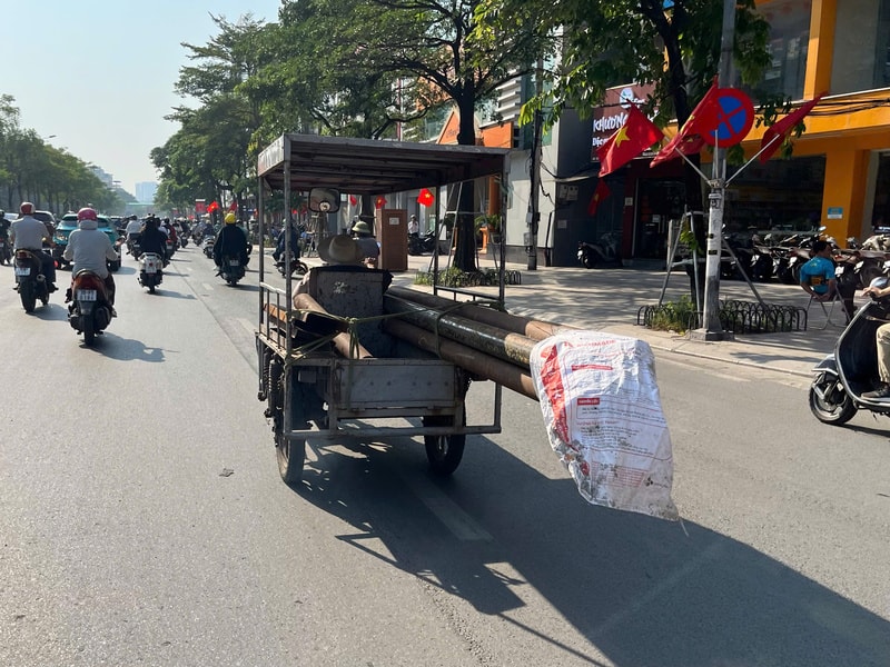 “Hung thần” xe ba gác: Biết vi phạm nhưng chỉ vì mưu sinh