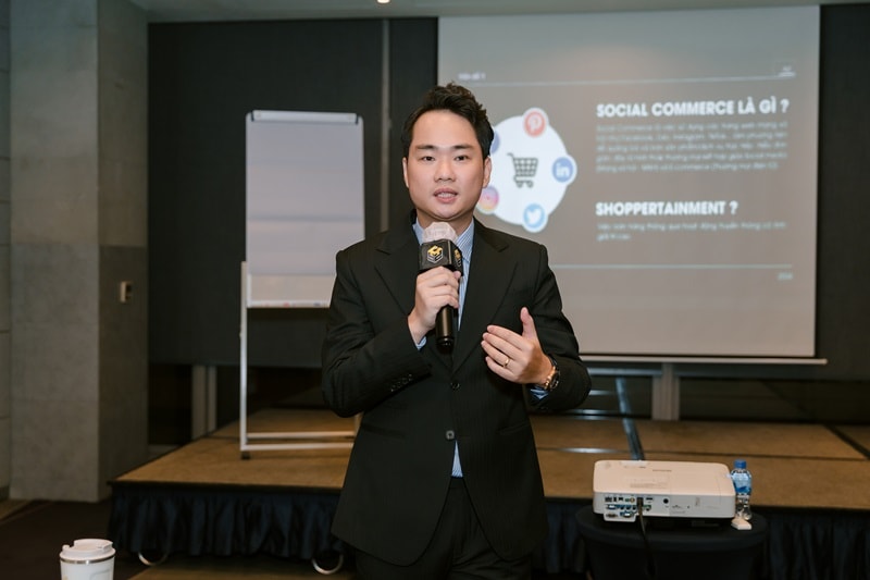 Xu hướng E-Shopping khơi mở chiến lược bán hàng tích hợp xây dựng thương hiệu