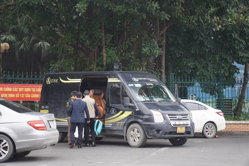 Quy định về kinh doanh vận tải hành khách theo hợp đồng còn thiếu phù hợp