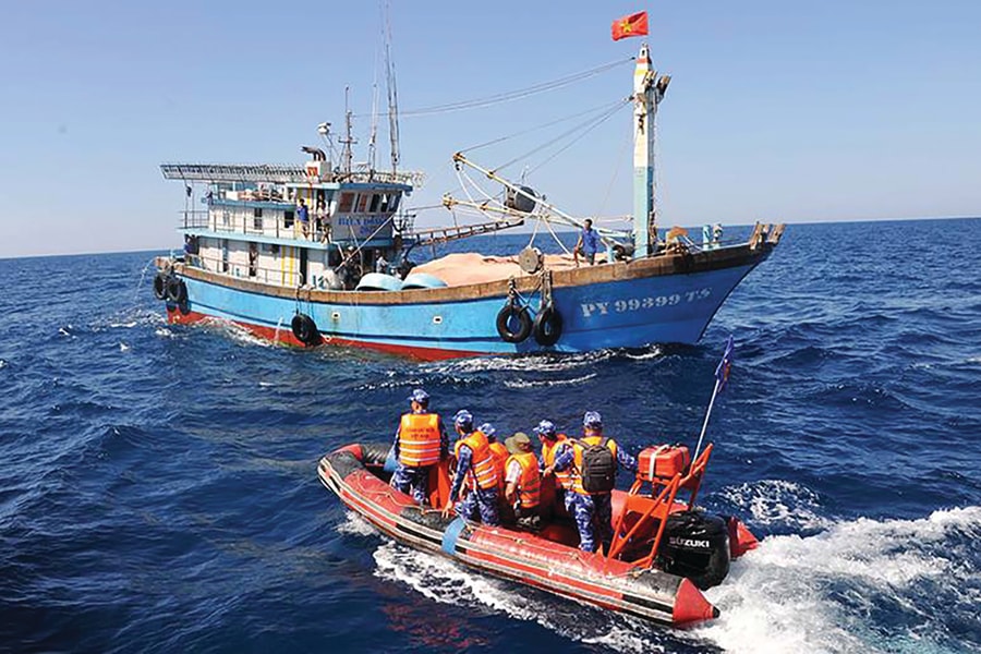 Gỡ “thẻ vàng” IUU - Bài 1: Thách thức chặng nước rút