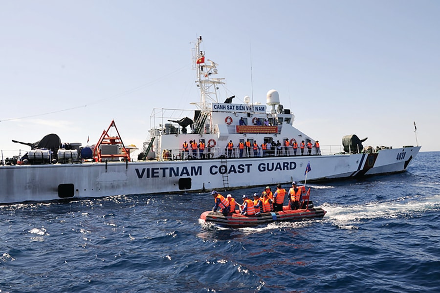 Gỡ “thẻ vàng” IUU - Bài 2: Tăng cường lực lượng chấp pháp trên biển