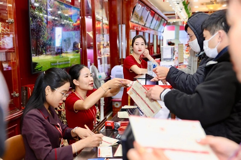 Quá nhiều tác động, giá vàng tuần tới sẽ còn tăng?