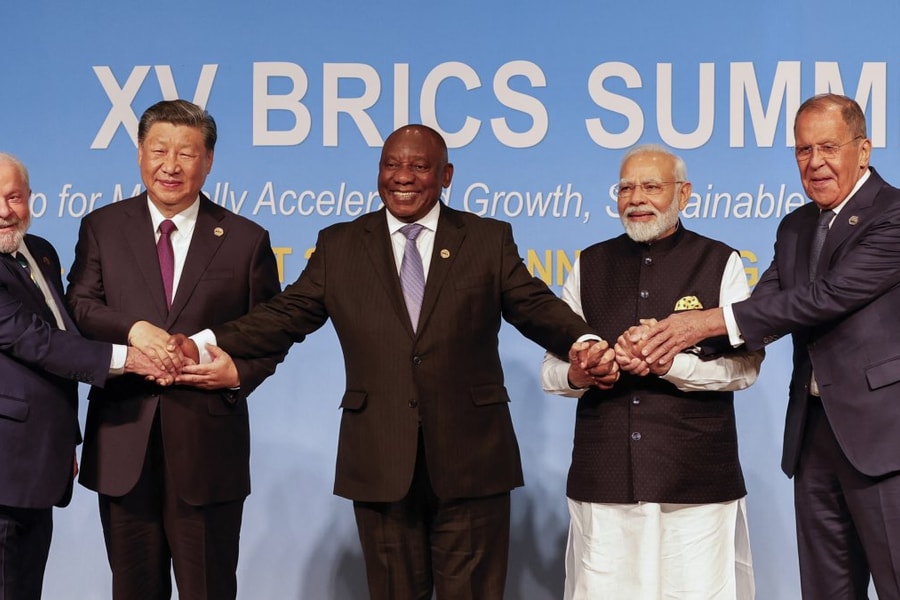 Tham vọng của BRICS (Kỳ 1): Tránh phụ thuộc vào USD