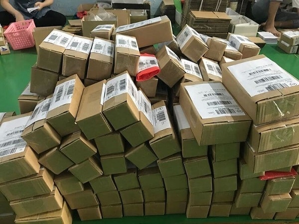 Cần sớm đánh thuế VAT với hàng nhập khẩu giá trị nhỏ