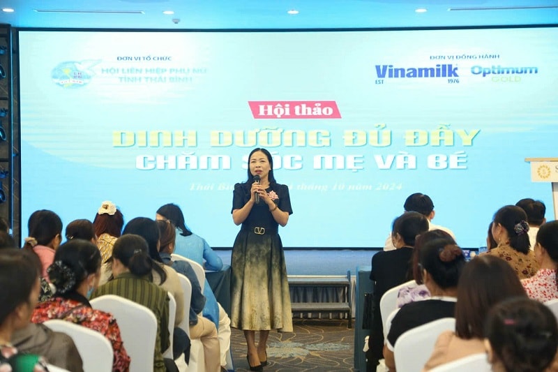 Vinamilk nâng cao kiến thức về chăm sóc “Dinh dưỡng đủ đầy cho mẹ và bé”