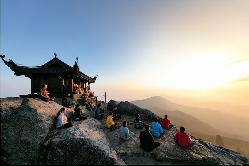 Vui chơi Quảng Ninh mùa lễ hội chỉ từ 150 nghìn đồng, tin được không?