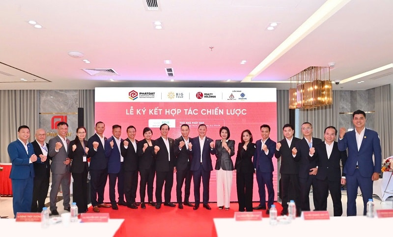 Phát Đạt và chiến lược kinh doanh mới: Thay đổi để dẫn đầu