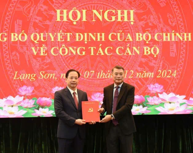 Bộ Chính trị chuẩn y chức danh Bí thư Tỉnh ủy Lạng Sơn