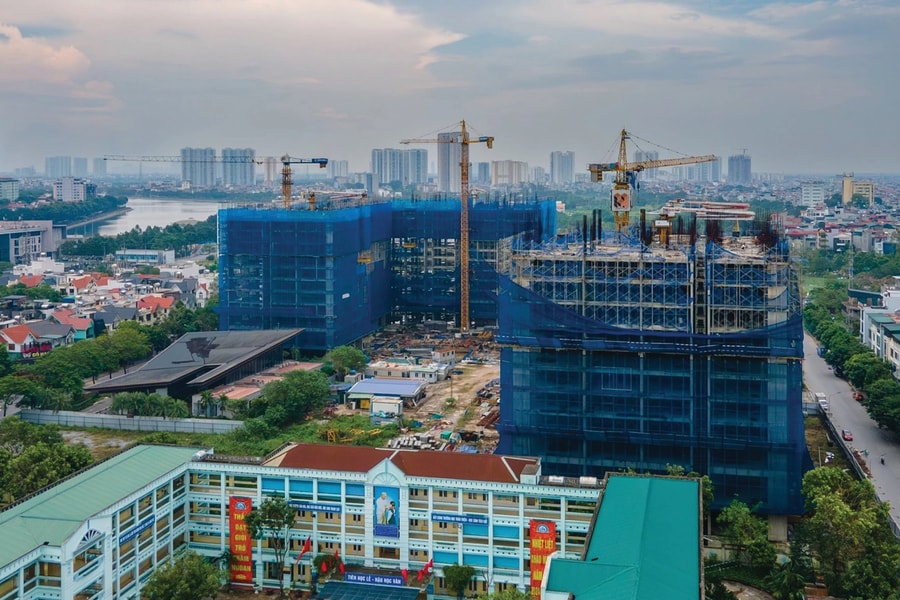 Nhiều dự án tái khởi động, thị trường khởi sắc?