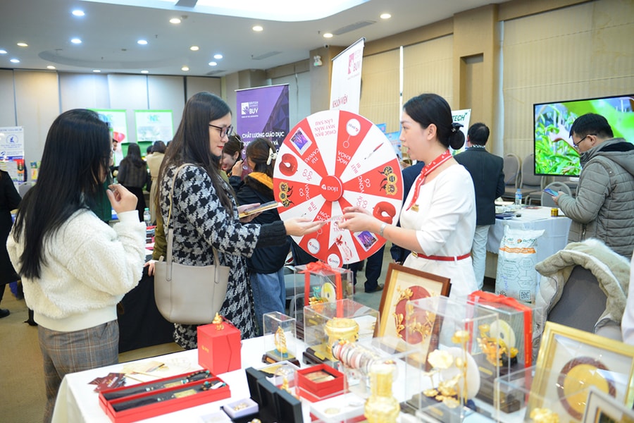 FESTIVAL KHỞI NGHIỆP 2024: Nhộn nhịp gian hàng...