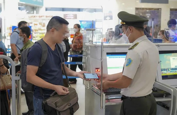 Tính ngưỡng nợ thuế bị hoãn xuất cảnh: Cần phân nhóm đối tượng