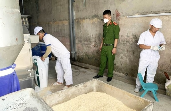 “Hỗn loạn” thị trường sữa: Bài 3 – Hàng “rởm”, nguy hại “thật”