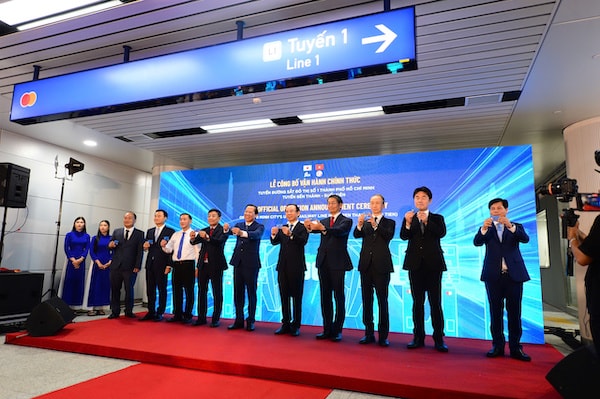 Chính thức vận hành tuyến tàu điện ngầm số 1 Việt Nam