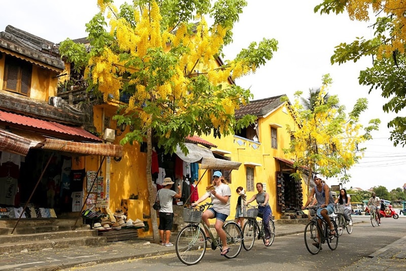 Thúc đẩy phát triển ngành du lịch: Cần tiếp tục tháo gỡ những "điểm nghẽn"