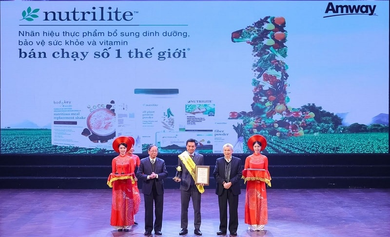 Amway Việt Nam lần thứ 12 được vinh danh giải thưởng “Sản phẩm vàng vì sức khoẻ cộng đồng”
