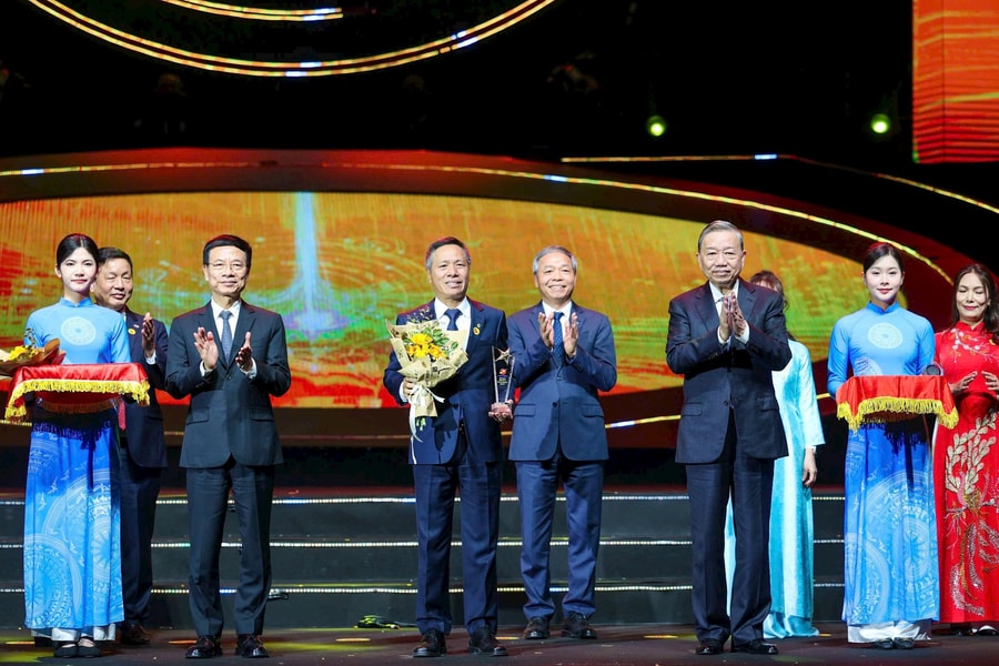 VNPT "lĩnh ấn tiên phong" nhận các nhiệm vụ triển khai Nghị quyết 57