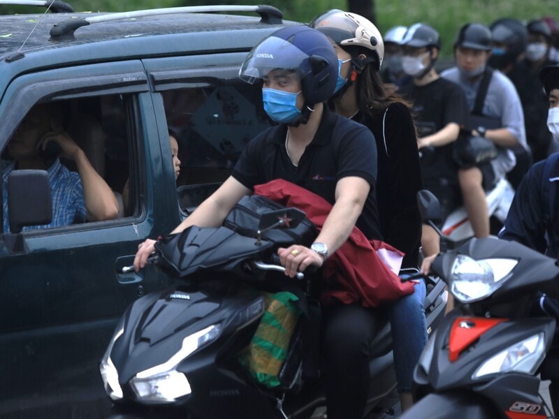 "Bỏ túi" kinh nghiệm đi xe máy về quê an toàn, tiết kiệm dịp lễ Tết