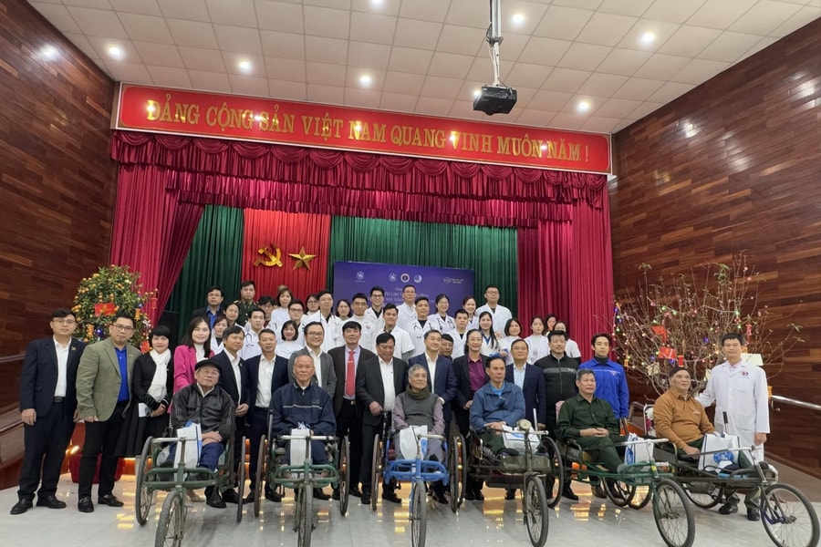 Ấm lòng tình cảm gửi trao đến thương, bệnh binh tại Trung tâm Điều dưỡng thương binh Thuận Thành